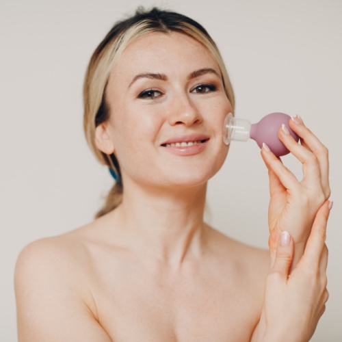 Face Cuping What Is It & Does This Really Work?